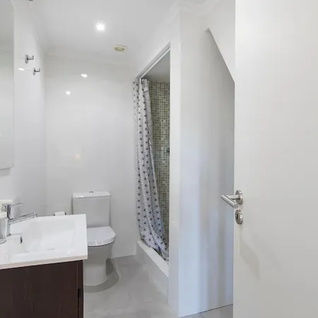 Central&quiet In Graça Lisboa